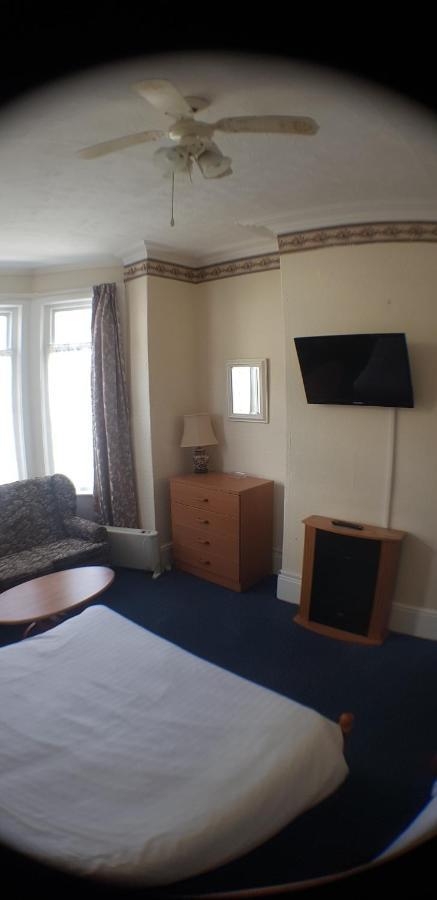 4 Berth Ground Floor Flat Glen Villa 1 그레이트야머스 외부 사진